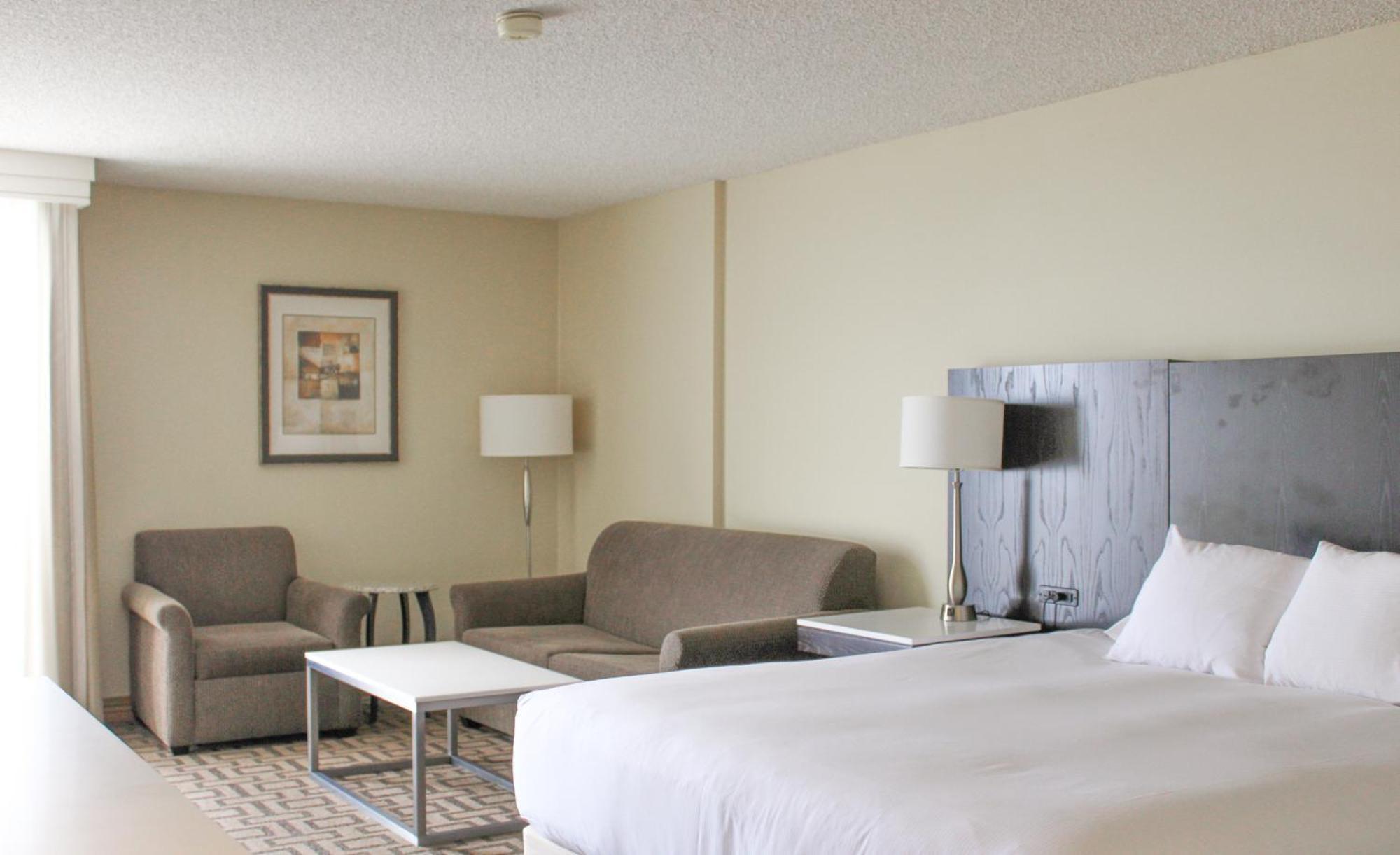 Hilton Sacramento Arden West Hotel Exterior photo